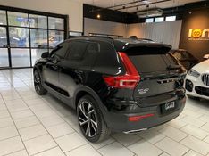VOLVO XC40 2.0 T5 GASOLINA R-DESIGN AWD GEARTRONIC 2019/2020 FÁBIO BERNARDES PORTO ALEGRE / Carros no Vale
