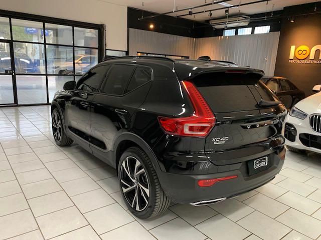 VOLVO XC40 2.0 T5 GASOLINA R-DESIGN AWD GEARTRONIC 2019/2020 FÁBIO BERNARDES PORTO ALEGRE / Carros no Vale