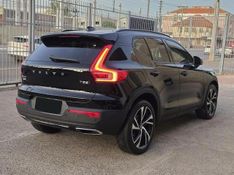 VOLVO XC40 2.0 T5 GASOLINA R-DESIGN AWD GEARTRONIC 2019/2020 FÁBIO BERNARDES PORTO ALEGRE / Carros no Vale