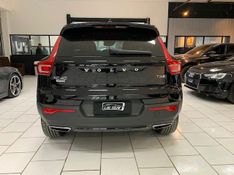 VOLVO XC40 2.0 T5 GASOLINA R-DESIGN AWD GEARTRONIC 2019/2020 FÁBIO BERNARDES PORTO ALEGRE / Carros no Vale
