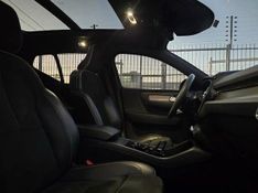 VOLVO XC40 2.0 T5 GASOLINA R-DESIGN AWD GEARTRONIC 2019/2020 FÁBIO BERNARDES PORTO ALEGRE / Carros no Vale