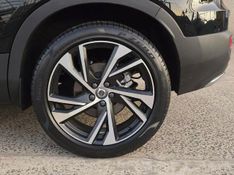 VOLVO XC40 2.0 T5 GASOLINA R-DESIGN AWD GEARTRONIC 2019/2020 FÁBIO BERNARDES PORTO ALEGRE / Carros no Vale