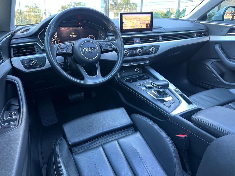 Audi A5 Ambiente Sportb 2.0 TFSI S Tonic 2017/2018 CONCEPT MOTORS PASSO FUNDO / Carros no Vale