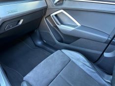 Audi Q3 Black Ed 1.4 TFSI Flex/Black S-tron. 2020/2020 CONCEPT MOTORS PASSO FUNDO / Carros no Vale