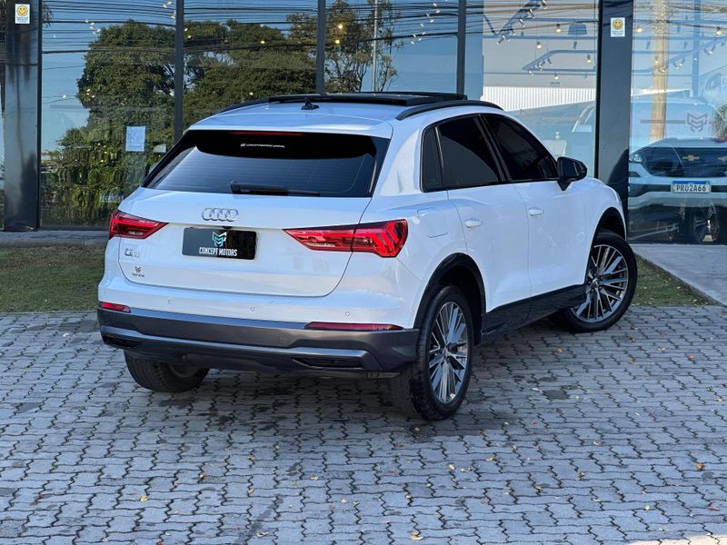 Audi Q3 Black Ed 1.4 TFSI Flex/Black S-tron. 2020/2020 CONCEPT MOTORS PASSO FUNDO / Carros no Vale
