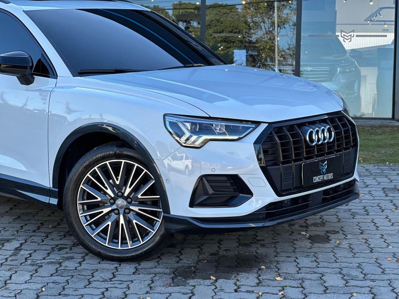 Audi Q3 Black Ed 1.4 TFSI Flex/Black S-tron. 2020/2020 CONCEPT MOTORS PASSO FUNDO / Carros no Vale