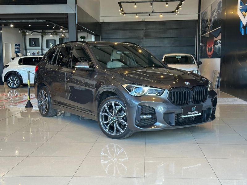 BMW X1 SDRIVE 20i M Sport 2.0 TB Flex Aut. 2022/2022 CONCEPT MOTORS PASSO FUNDO / Carros no Vale