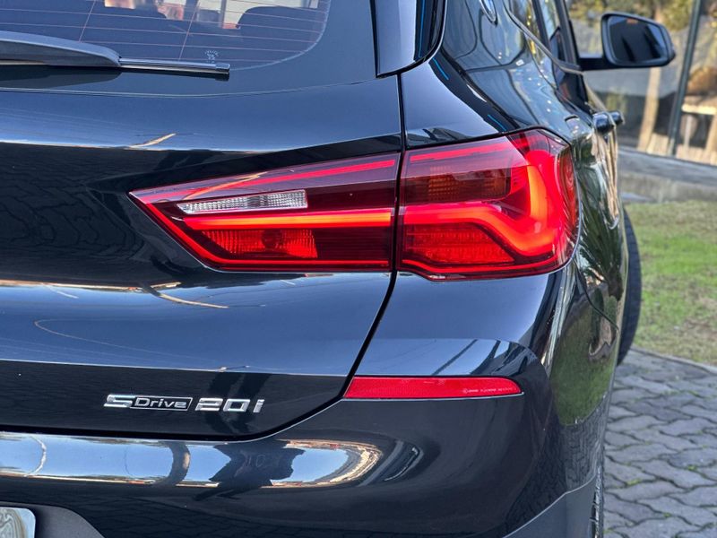 BMW X2 SDRIVE 20i 2.0/2.0 TB A Flex 16V Aut 2018/2019 CONCEPT MOTORS PASSO FUNDO / Carros no Vale