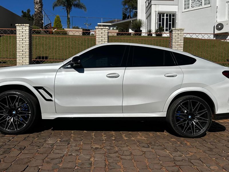 BMW X6 M Competition 4.4 V8 BI-TB 625CV Aut. 2022/2023 CONCEPT MOTORS PASSO FUNDO / Carros no Vale