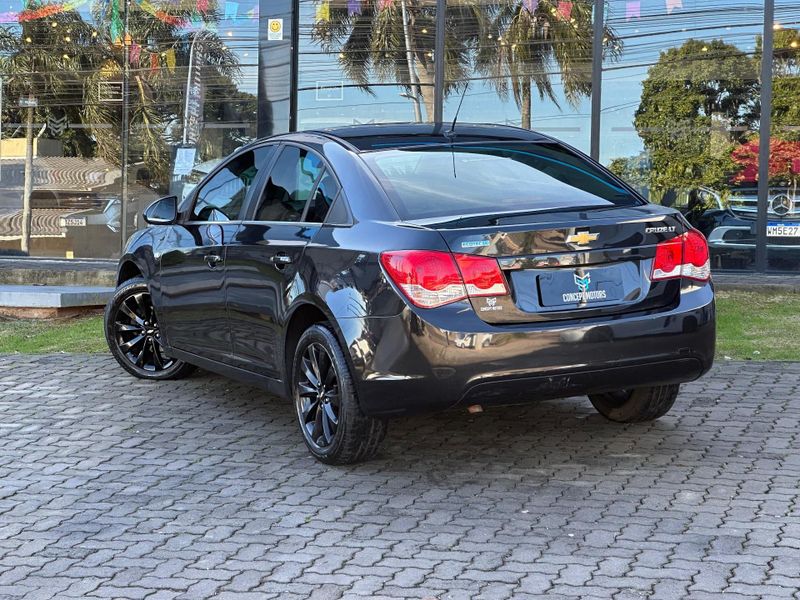 Chevrolet Cruze LT 1.8 16V FlexPower 4p Aut. 2015/2015 CONCEPT MOTORS PASSO FUNDO / Carros no Vale