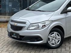 Chevrolet Onix HATCH LT 1.0 8V FlexPower 5p Mec. 2012/2013 CONCEPT MOTORS PASSO FUNDO / Carros no Vale