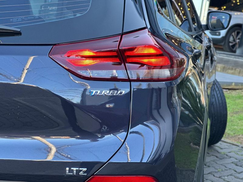 Chevrolet Tracker LTZ 1.0 Turbo 12V Flex Aut. 2023/2024 CONCEPT MOTORS PASSO FUNDO / Carros no Vale