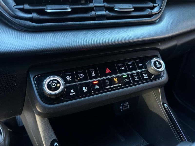 Fiat Fastback Limited Ed.1.3 270 T.Flex Aut. 2023/2023 CONCEPT MOTORS PASSO FUNDO / Carros no Vale