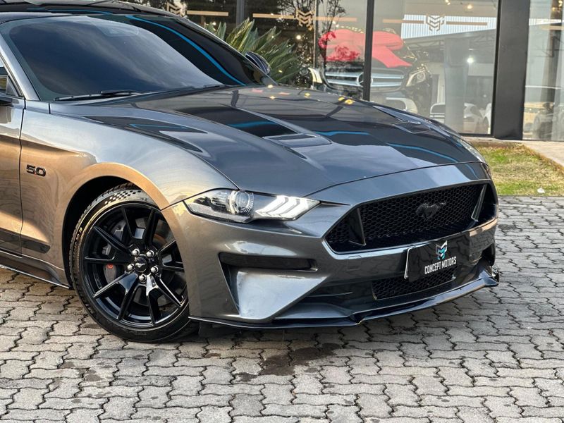 Ford Mustang Black Shadow 5.0 V8 2020/2020 CONCEPT MOTORS PASSO FUNDO / Carros no Vale