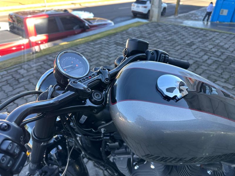 Honda Motos Xl 1200 CX ROADSTER 2017/2017 CONCEPT MOTORS PASSO FUNDO / Carros no Vale