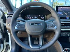 Jeep Commander Overland T270 1.3 TB Flex Aut. 2022/2023 CONCEPT MOTORS PASSO FUNDO / Carros no Vale