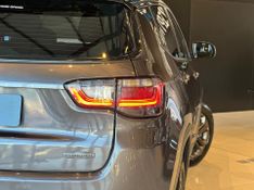 Jeep Compass LONG T270 1.3 TB 4×2 Flex Aut. 2022/2022 CONCEPT MOTORS PASSO FUNDO / Carros no Vale