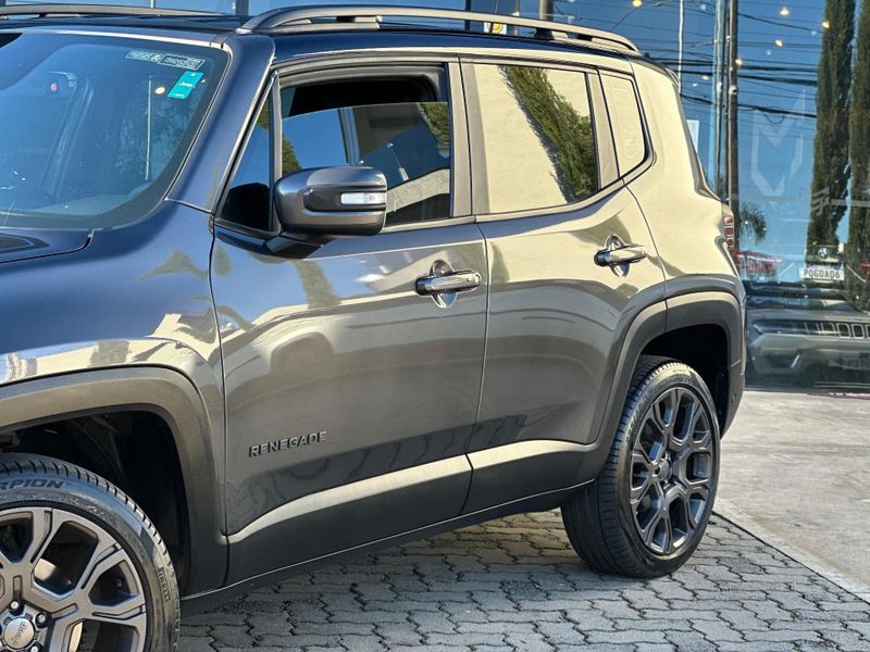 Jeep Renegade S T270 1.3 TB 4×4 Flex Aut. 2023/2024 CONCEPT MOTORS PASSO FUNDO / Carros no Vale
