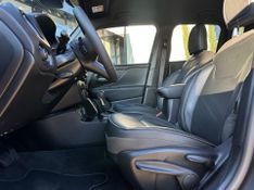 Jeep Renegade S T270 1.3 TB 4×4 Flex Aut. 2023/2024 CONCEPT MOTORS PASSO FUNDO / Carros no Vale