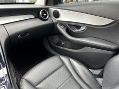 Mercedes-Benz C-180 1.6 Turbo 16V/Flex 16V Aut. 2014/2015 CONCEPT MOTORS PASSO FUNDO / Carros no Vale