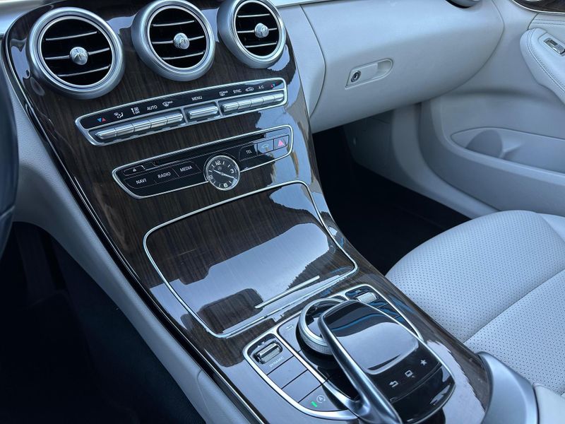 Mercedes-Benz C-180 CGI Exc 1.6/1.6 Flex TB 16V Aut. 2016/2016 CONCEPT MOTORS PASSO FUNDO / Carros no Vale
