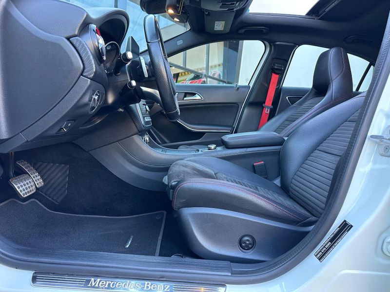 Mercedes-Benz Classe A A 250 2.0 TB Sport Aut. 2017/2018 CONCEPT MOTORS PASSO FUNDO / Carros no Vale