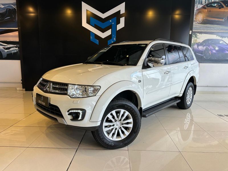 Mitsubishi Pajero HPE 3.2 4×4 T.I Dies 5p Aut. 2015/2016 CONCEPT MOTORS PASSO FUNDO / Carros no Vale