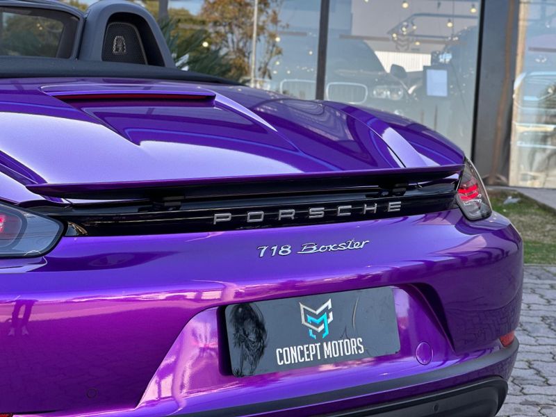 Porsche 718 Boxster 2.0 300cv 2018/2019 CONCEPT MOTORS PASSO FUNDO / Carros no Vale