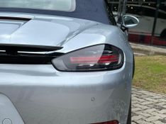 Porsche 718 Boxster 2.0 300cv 2021/2021 CONCEPT MOTORS PASSO FUNDO / Carros no Vale