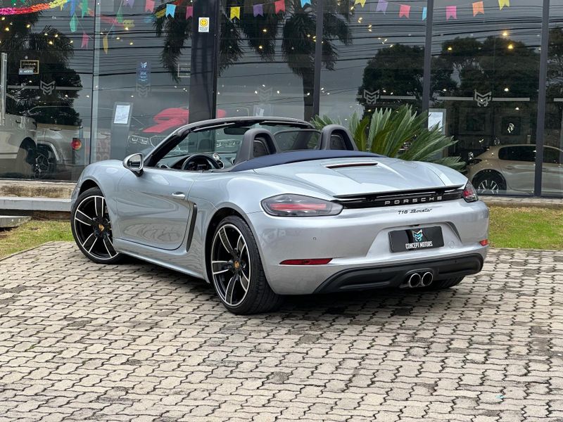 Porsche 718 Boxster 2.0 300cv 2021/2021 CONCEPT MOTORS PASSO FUNDO / Carros no Vale