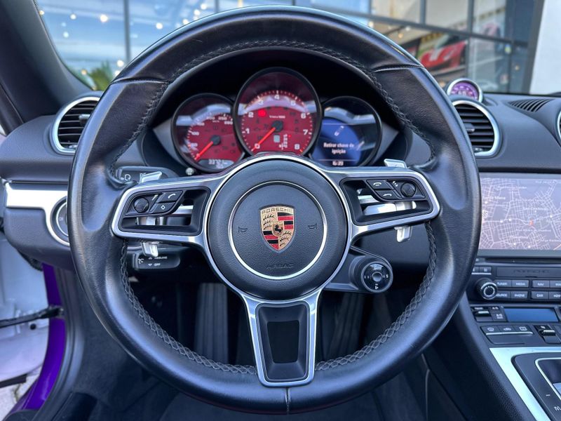 Porsche 718 Boxster 2.0 300cv 2018/2019 CONCEPT MOTORS PASSO FUNDO / Carros no Vale