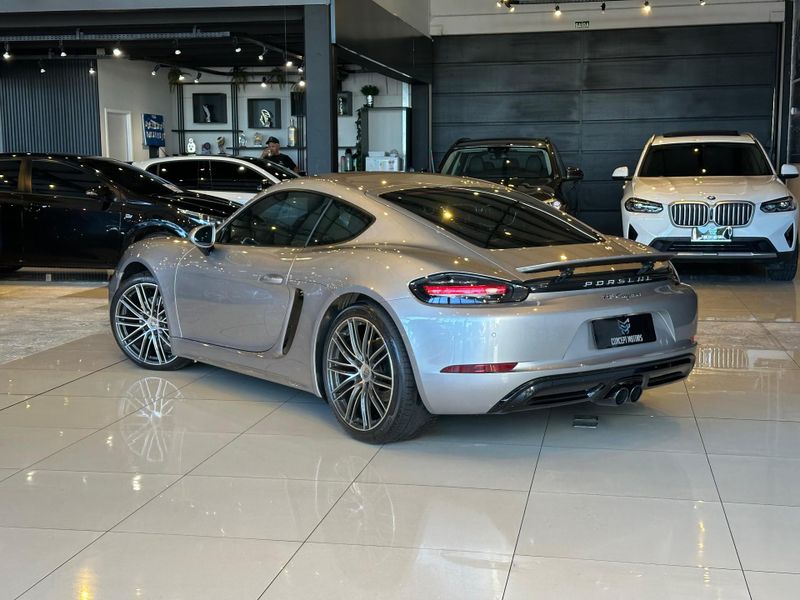 Porsche 718 Cayman 2.0 300cv 2018/2018 CONCEPT MOTORS PASSO FUNDO / Carros no Vale