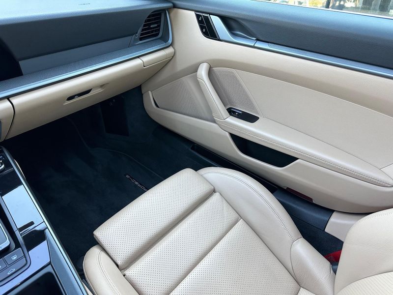 Porsche 911 Carrera Coupe 3.0 (991/992) 2019/2020 CONCEPT MOTORS PASSO FUNDO / Carros no Vale