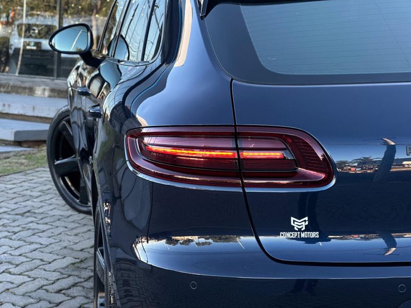 Porsche Macan GTS 3.0 Bi-Turbo 360cv 2016/2017 CONCEPT MOTORS PASSO FUNDO / Carros no Vale