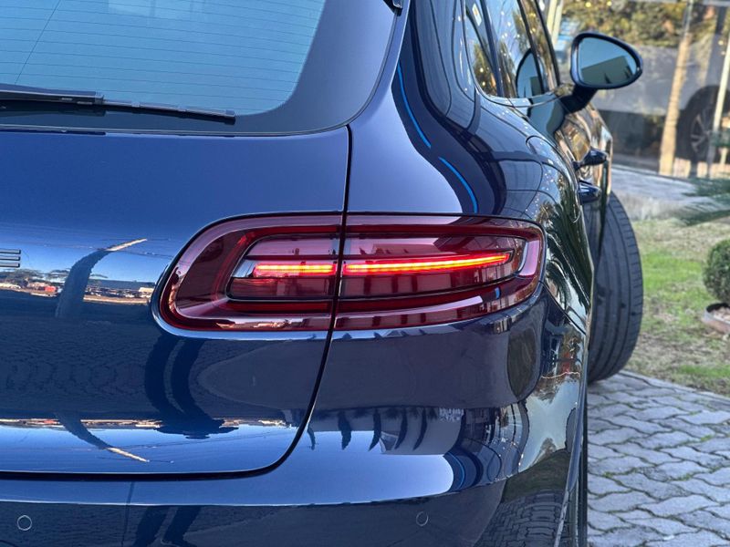 Porsche Macan GTS 3.0 Bi-Turbo 360cv 2016/2017 CONCEPT MOTORS PASSO FUNDO / Carros no Vale