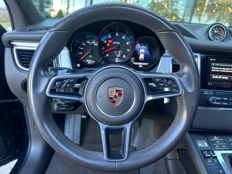 Porsche Macan GTS 3.0 Bi-Turbo 360cv 2016/2017 CONCEPT MOTORS PASSO FUNDO / Carros no Vale