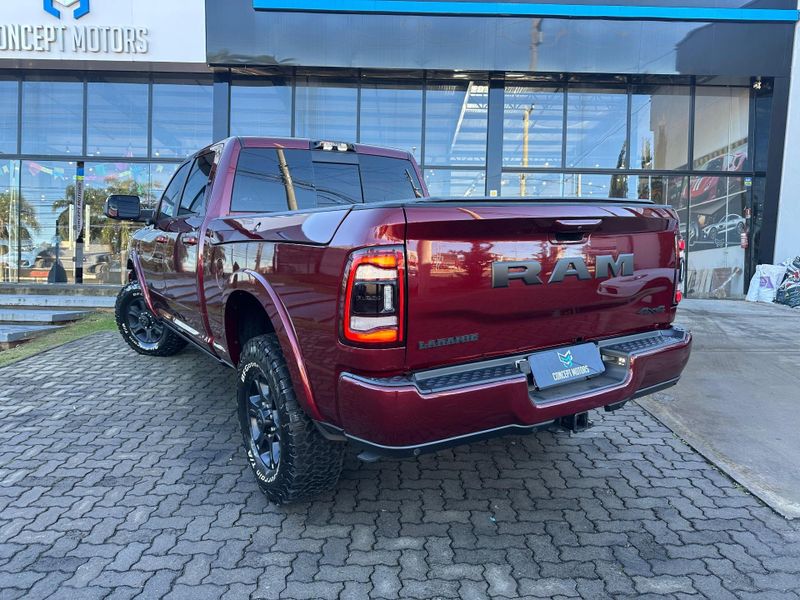 Ram 3500 LARAM.6.7 NIGHT ED.TB CD 4X4 Die. 2022/2022 CONCEPT MOTORS PASSO FUNDO / Carros no Vale
