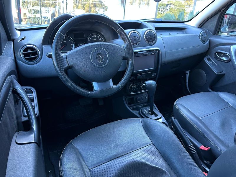 Renault Duster Dynamique 2.0 Flex 16V Aut. 2014/2015 CONCEPT MOTORS PASSO FUNDO / Carros no Vale