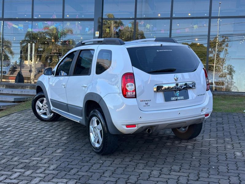 Renault Duster Dynamique 2.0 Flex 16V Aut. 2014/2015 CONCEPT MOTORS PASSO FUNDO / Carros no Vale