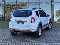 Renault Duster Dynamique 2.0 Flex 16V Aut. 2014/2015 CONCEPT MOTORS PASSO FUNDO / Carros no Vale