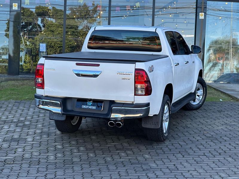 Toyota Hilux CD SR 4×4 2.8 TDI Diesel Aut. 2019/2019 CONCEPT MOTORS PASSO FUNDO / Carros no Vale
