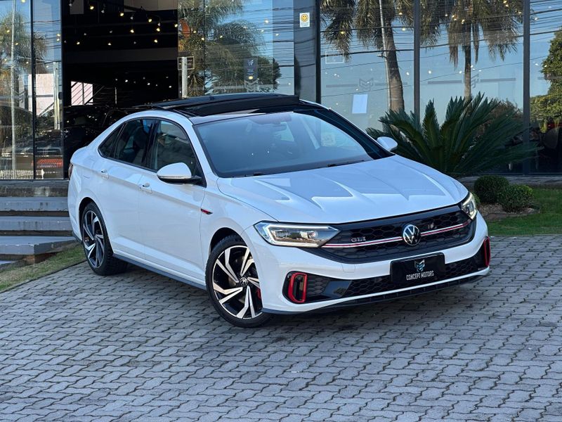 Volkswagen Jetta GLI 350 TSI 2.0 16V 4p Aut. 2022/2022 CONCEPT MOTORS PASSO FUNDO / Carros no Vale