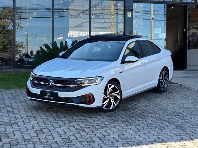 Volkswagen Jetta GLI 350 TSI 2.0 16V 4p Aut. 2022/2022 CONCEPT MOTORS PASSO FUNDO / Carros no Vale