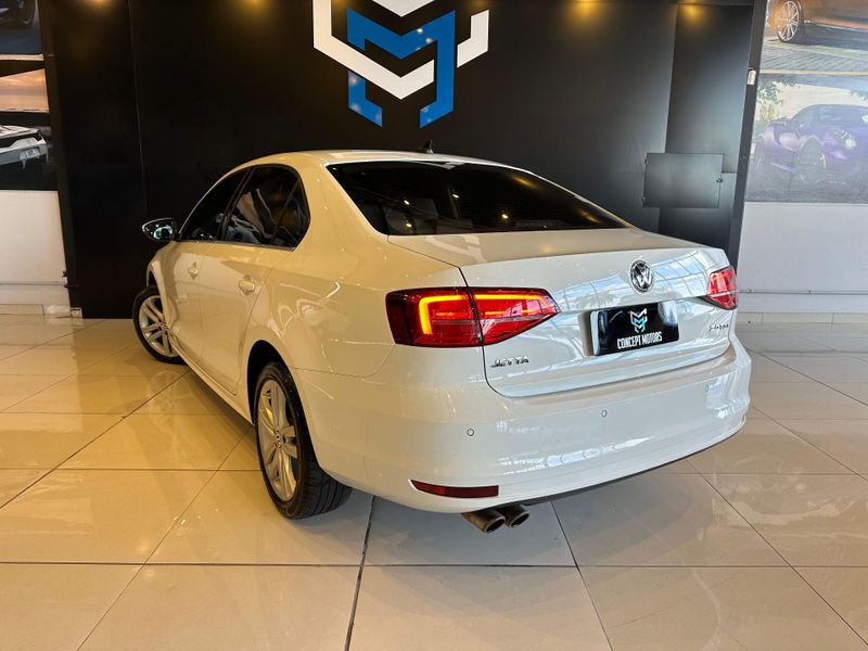 Volkswagen Jetta Highline 2.0 TSI 16V 4p Tiptronic 2016/2016 CONCEPT MOTORS PASSO FUNDO / Carros no Vale
