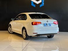 Volkswagen Jetta Highline 2.0 TSI 16V 4p Tiptronic 2016/2016 CONCEPT MOTORS PASSO FUNDO / Carros no Vale