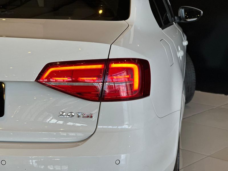 Volkswagen Jetta Highline 2.0 TSI 16V 4p Tiptronic 2016/2016 CONCEPT MOTORS PASSO FUNDO / Carros no Vale
