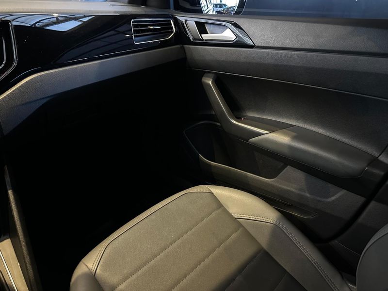 Volkswagen Nivus Highline 1.0 200 TSI Flex Aut. 2020/2021 CONCEPT MOTORS PASSO FUNDO / Carros no Vale