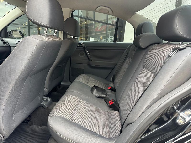 Volkswagen Polo Sedan Polo Sed COMFORT 1.6 Mi Tot Flex 8v 2011/2011 CONCEPT MOTORS PASSO FUNDO / Carros no Vale