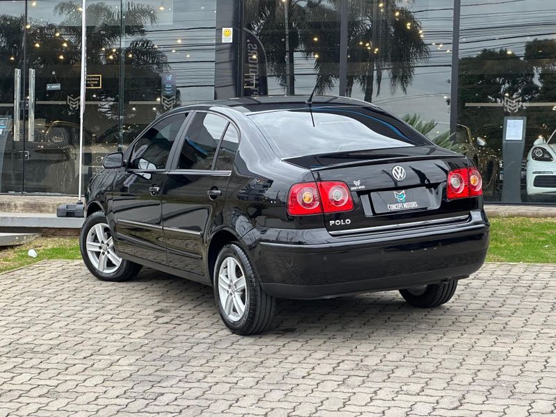 Volkswagen Polo Sedan Polo Sed COMFORT 1.6 Mi Tot Flex 8v 2011/2011 CONCEPT MOTORS PASSO FUNDO / Carros no Vale