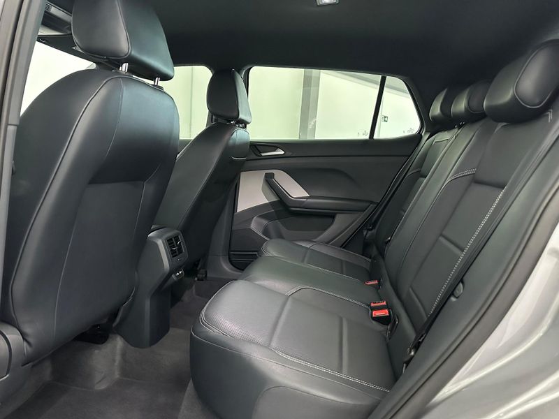 Volkswagen T-Cross Hig 250 TSI 1.4 Flex 16V 5p Aut 2023/2024 CONCEPT MOTORS PASSO FUNDO / Carros no Vale
